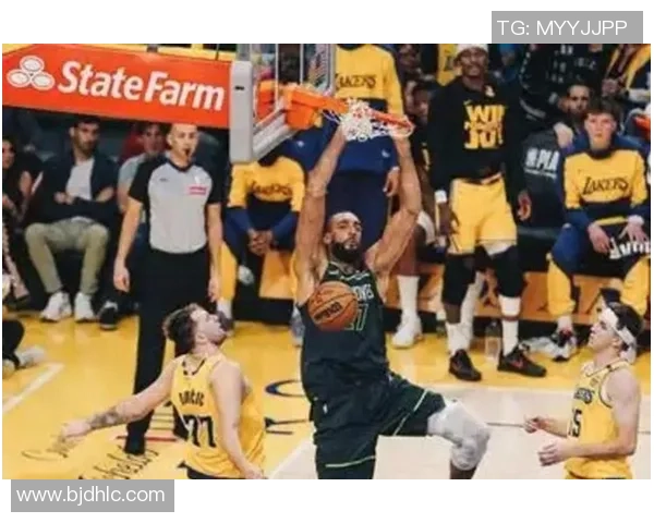 热火与步行者对决精彩纷呈大分赛果引发球迷热议